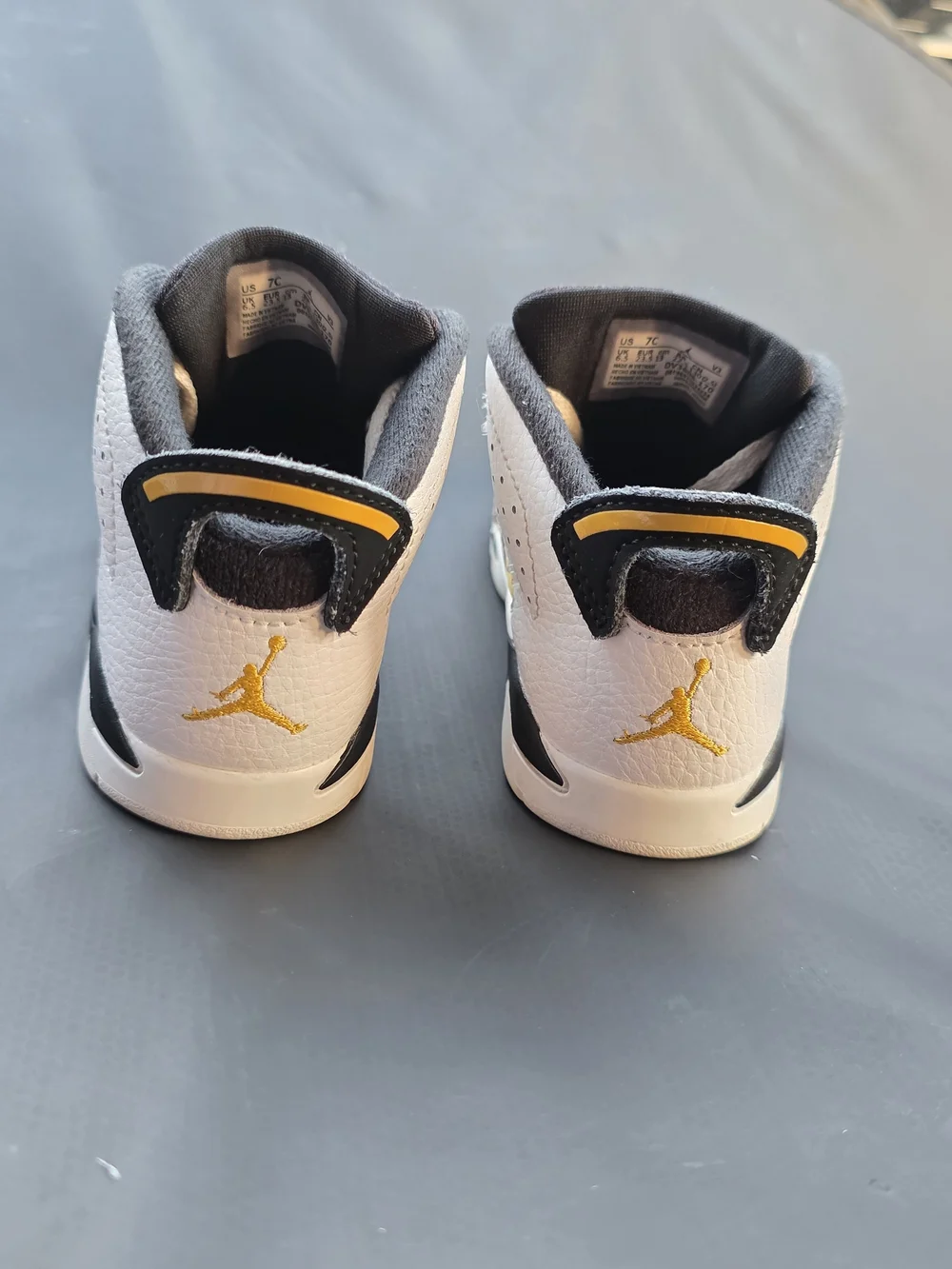 Nike 2024 Toddler Air Jordan 6 Retro TD Sneakers Size 7C - Yellow Ochre Wht& Blk
